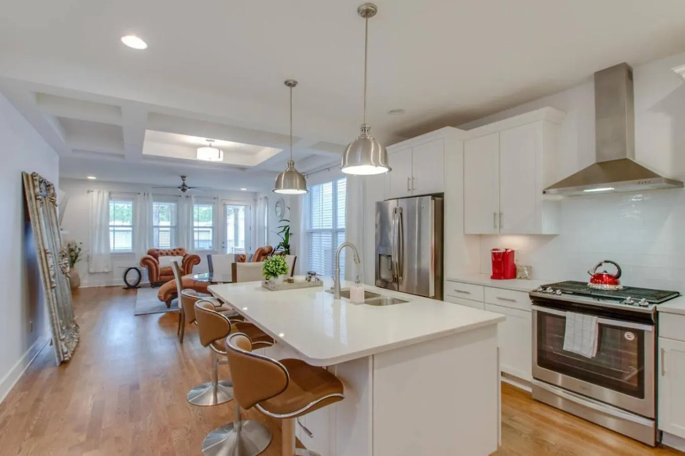 Nashville Charmer The Nations Big Luxury Home